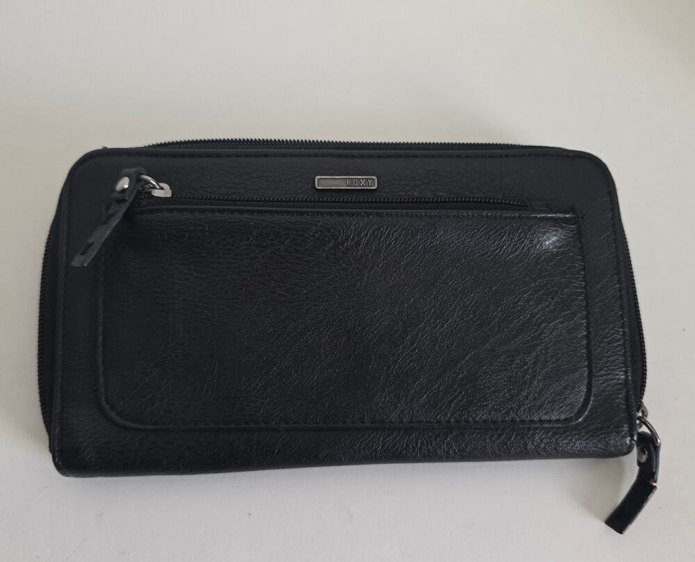 Roxy Black Zip Around Wallet Organizer Clutch Card Holder